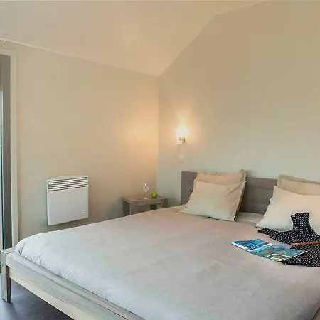 Holiday home Holiday Golden Lakes Village.9 *